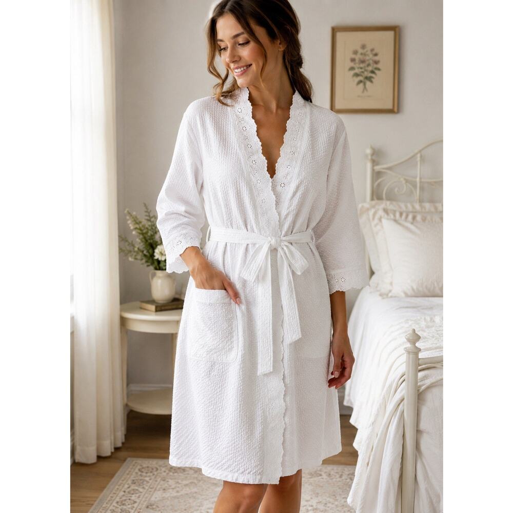Eileen West White Textured Cotton Robe with Lace Trim